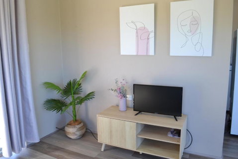 Rio Rita Ocean View Apartments - Accommodation Broome 2