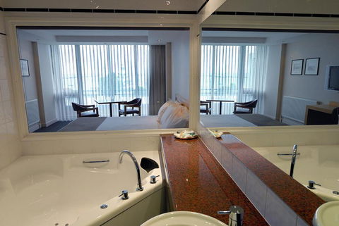 Richmond Henty Hotel - Accommodation Broome 2