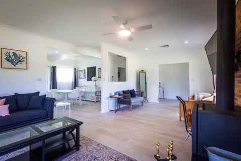 Redims Hill Cottage - Accommodation Broome 3