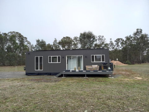 Redman View Luxury Lakeside Cabin - Accommodation Broome 1