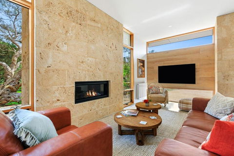 REFRESH At Lonnie - Accommodation Broome 0