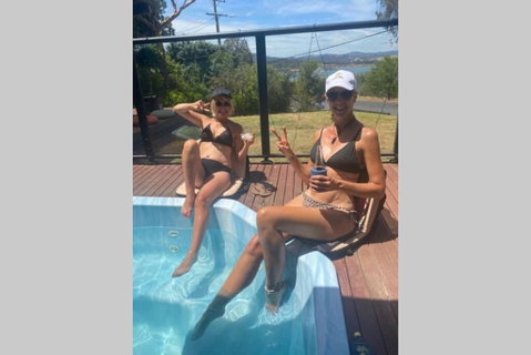 Relax In The Spa With Views Opposite Lake Eildon - Accommodation Broome 1