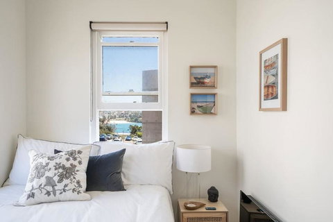 Relaxed Coogee Coastal Living With Ocean Views - Accommodation Broome 0