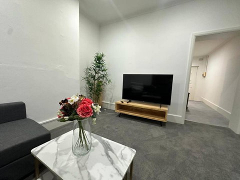 Remarkable 2 Bedroom House At The Centre Of Darlinghurst - Accommodation Broome 1