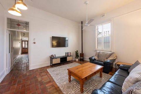 Renovated 2B 1B Victorian House In Princes Hill - Accommodation Broome 1