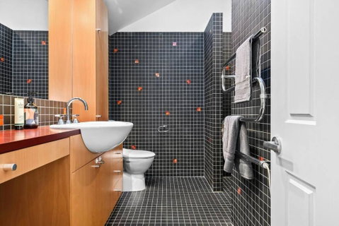 Renovated Brilliance In Bayside Albert Park - Accommodation Broome 3