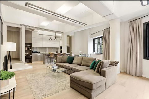 Renovated Warehouse Conversion In Heart Of Sydney - Accommodation Broome 0