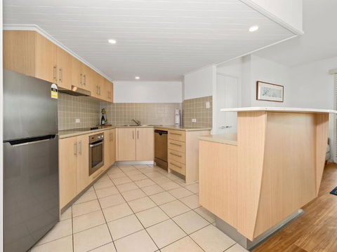 RESORT ON THE BEACH 2214/2215 - Accommodation Broome 3