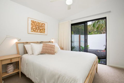 Rest Pet Friendly With Outdoor Bath 3 Mins Walk To Beach - Accommodation Broome 3