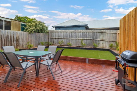 Retreat On Francis I Short And Long Stays - Accommodation Broome 0