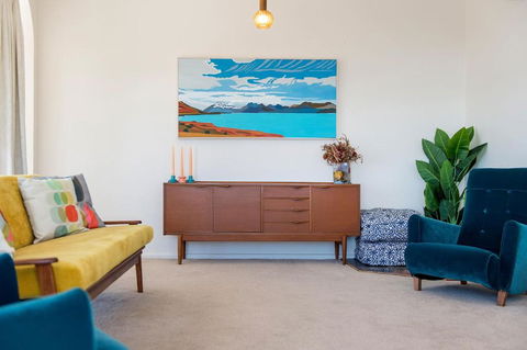 Retro Beach House - Accommodation Broome 2