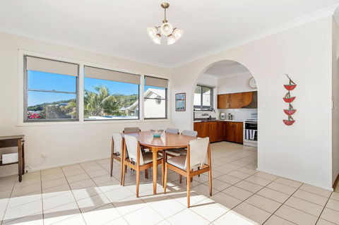 Retro Beach House - Accommodation Broome 3