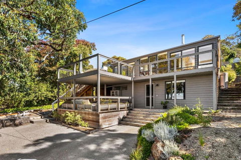 Retro Beach Vibes - Accommodation Broome 2