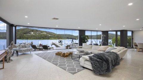 Riptides Booker Bay -Waterfront Apartment, Walk To Shops & Cafes - Accommodation Broome 0
