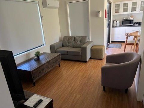 RIVER DOWNS COTTAGE - Accommodation Broome 2