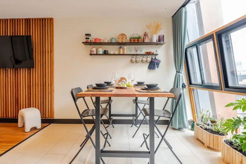 Riverside Apartment Melbourne CBD - Accommodation Broome 2