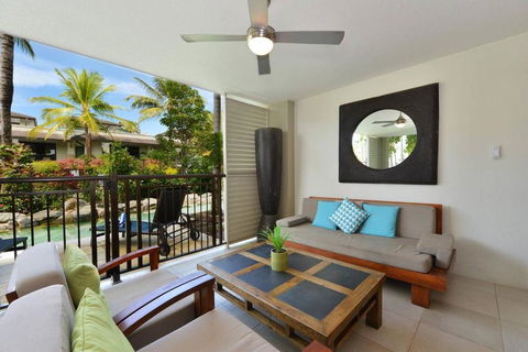 Resort-style Swim Out - A True Tropical Oasis - Accommodation Broome 1
