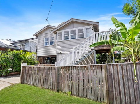Room In Large Home 6 Min To CBD - Accommodation Broome 0