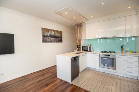 Rome Sky Villa - Accommodation Broome 3