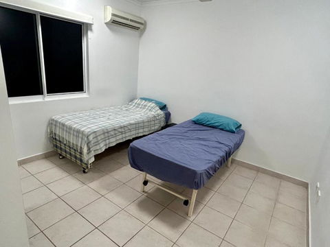 Room In City With Kittens! - Accommodation Broome 1
