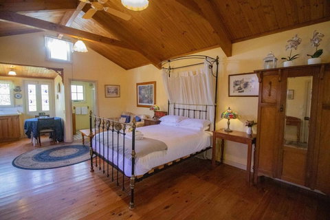 Rose Petal Cottage - Accommodation Broome 2