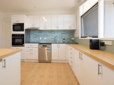 Rosella Perch - Accommodation Broome 0
