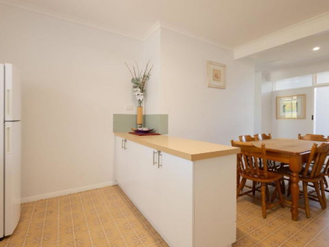 Rosella Perch - Accommodation Broome 2