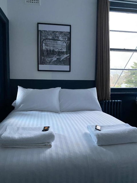Royal Hotel Oberon - Accommodation Broome 1