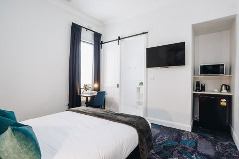Royal Hotel Wyong - Accommodation Broome 2