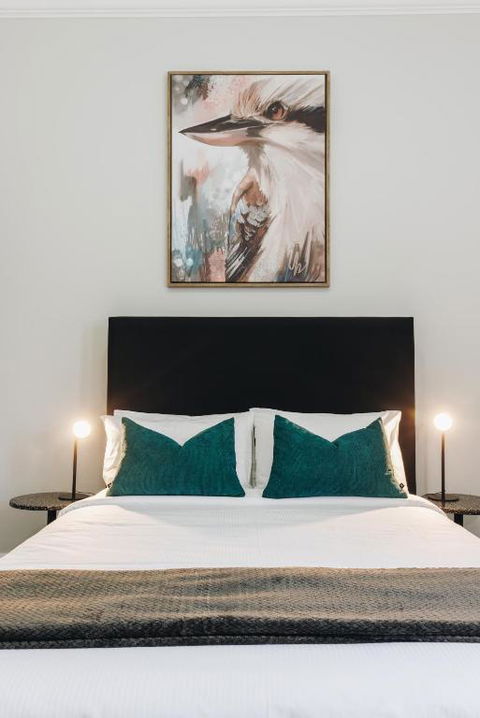 Royal Hotel Wyong - Accommodation Broome 1