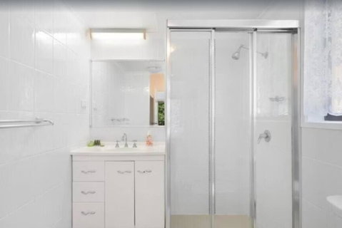 Salerno - Hosted By Burleigh Letting - Accommodation Broome 3