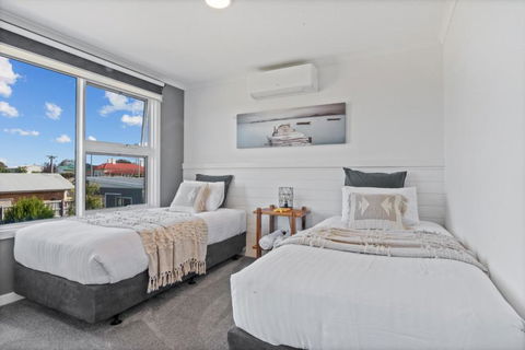 SALTAIR Beach House Right In Town - Accommodation Broome 2