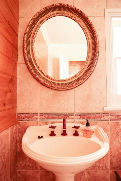 SaltBush Cottage - Accommodation Broome 2