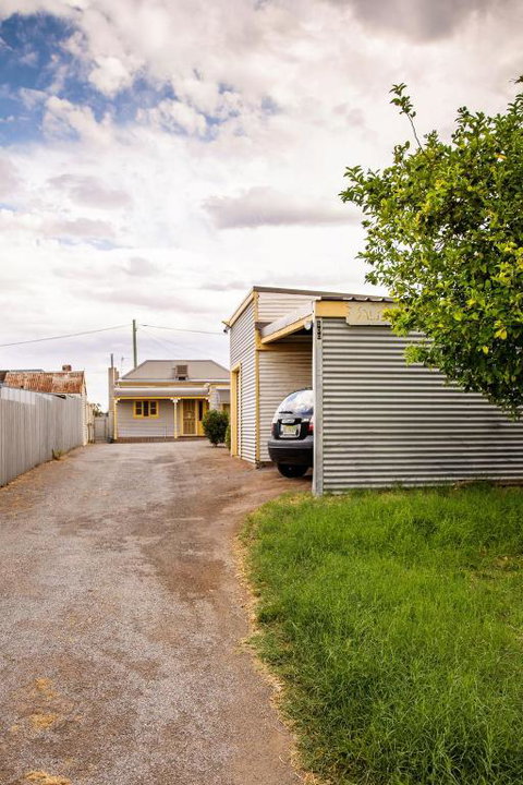 SaltBush Cottage - Accommodation Broome 0