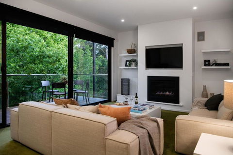 Saltus Luxury In Hepburn - Accommodation Broome 1