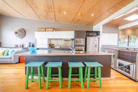 Saltwater 5 - Sleeps 8 - Close To Main Beach - Accommodation Broome 1