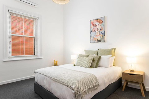 Salty Pines - 3BR House Glenelg South - Accommodation Broome 2