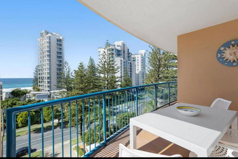 San Mateo On Broadbeach - Accommodation Broome 2