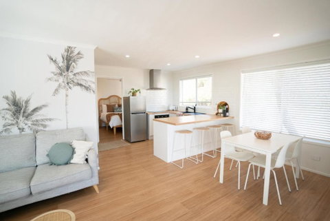 Sanbis Cabin - Hidden Boutique Retreat, Sea Views - Accommodation Broome 2