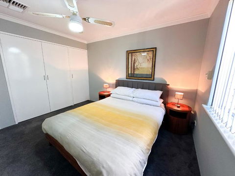 Rockingham Palace - Accommodation Broome 0
