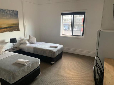Sandy Bottoms Guesthouse - Accommodation Broome 2