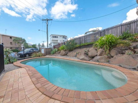 Sandalwood Unit 1 66 Lower Gay Tce - Accommodation Broome 3