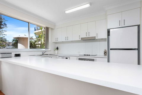 Sandown - Hosted By Burleigh Letting - Accommodation Broome 3