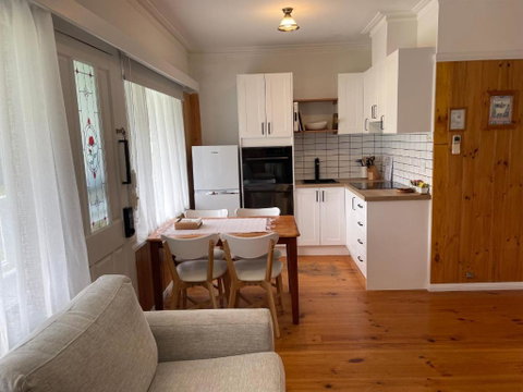 Sandpiper - Charming Beach Villa - Accommodation Broome 2