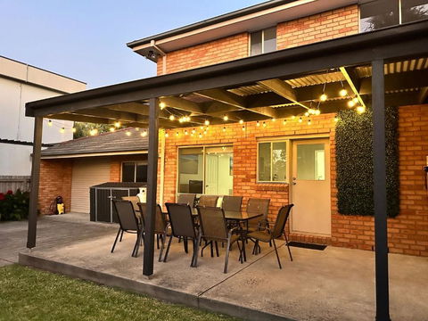 Sandy Beach House Cowes - Accommodation Broome 0