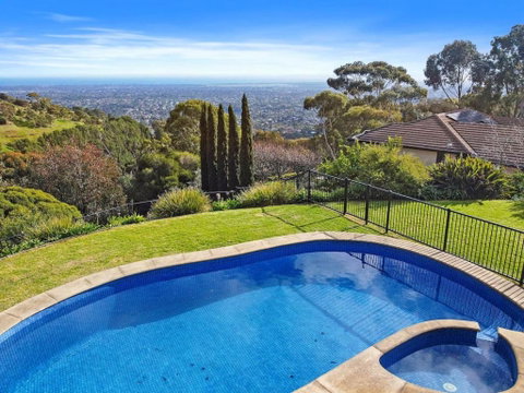 Sunset Estate In Mount Osmond - Accommodation Broome 1