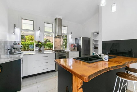 Sunset Estate In Mount Osmond - Accommodation Broome 2