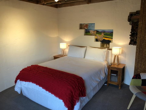 Bed In A Shed Too - Accommodation Broome 2