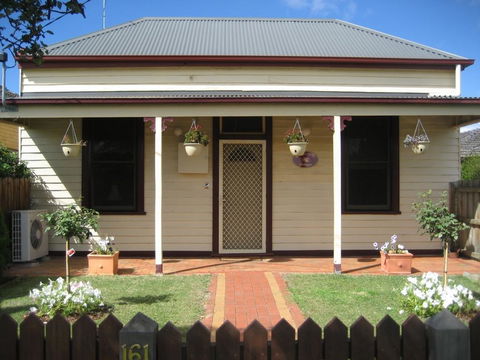 Bloomsbury Cottage - Accommodation Broome 0
