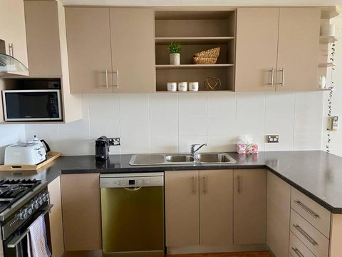 The Swan - Park & River Views Next To Perth Zoo - Accommodation Broome 1